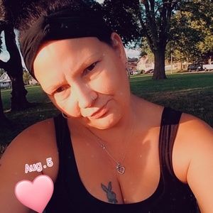 Meet your Posher, Christine